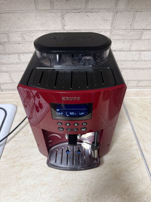 Кавомашина Krups Essential Roma Red EA815