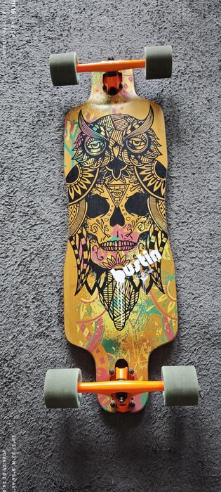 Longboard bustin sportster