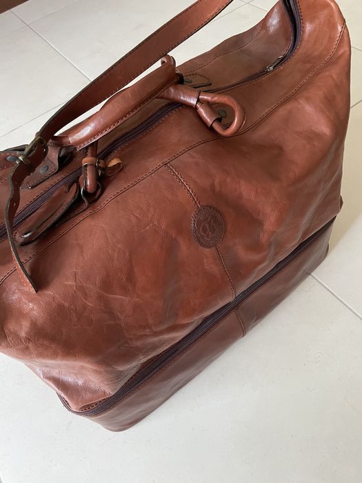 Mala de viagem de pele