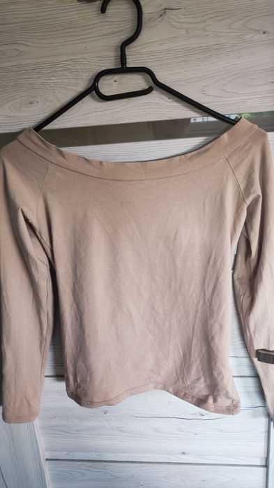 Bluzka damska na długi rękaw, z odkrytymi ramionami, top, beżowa