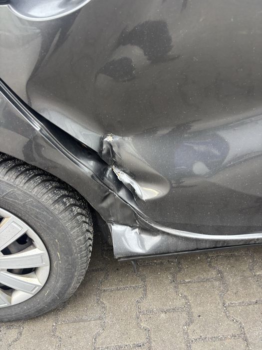 Mazda 3 uszkodzona 1.6 benzyna