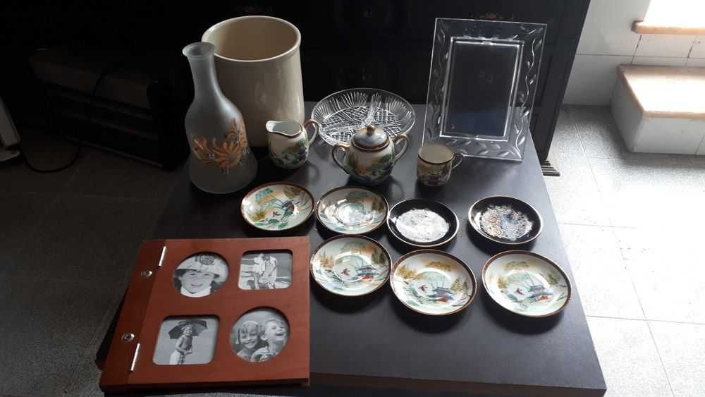 Album foto,moldura,prato aperitivos e pratos decorativos-tudo 10 euros