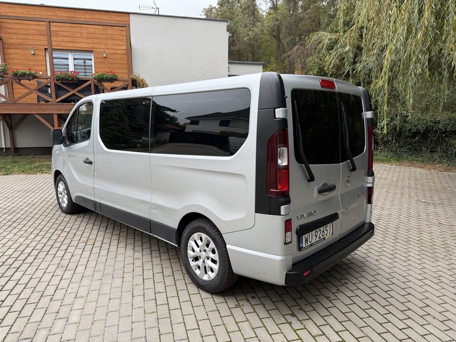Opel Vivaro 1.6 BiTurbo 9os