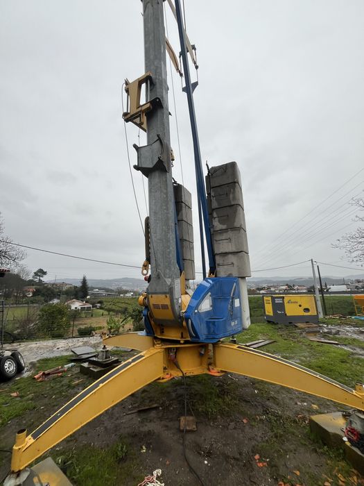 Grua automontante potain igo 18 monotrifásica