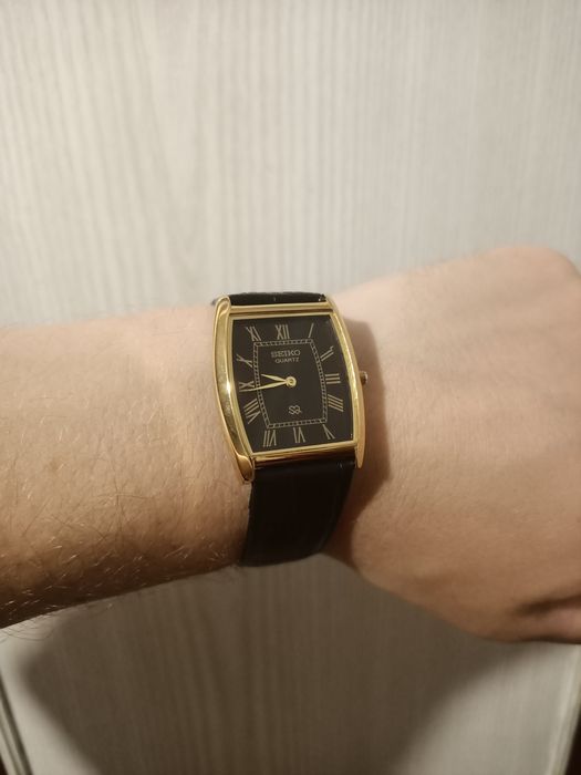 Вінтажний годинник Seiko Slim Barrel Tank