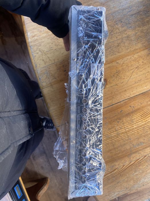 Продам тюнер робочий