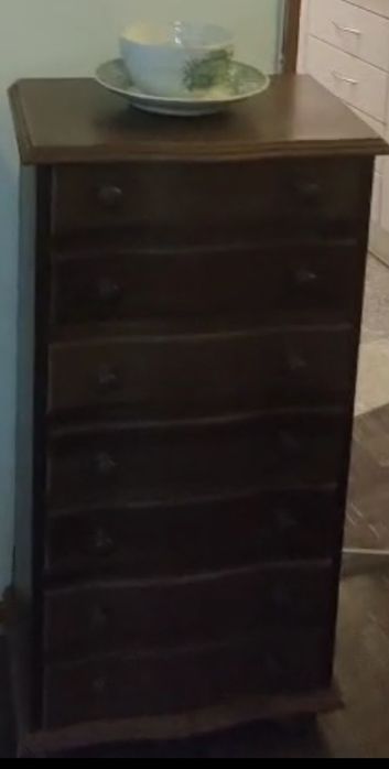 Camiseiro usado com gavetas