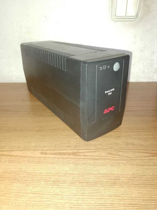 Безперебійник живлення   APC Back-UPS 650 BX650LI Schuko