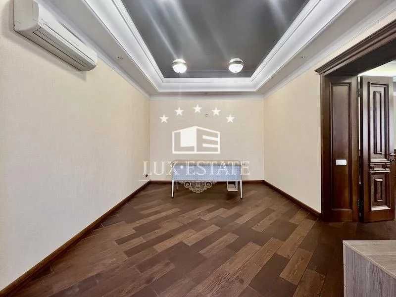Продажа помещения 215 м2 пер. Лопатиский, метро Коституции