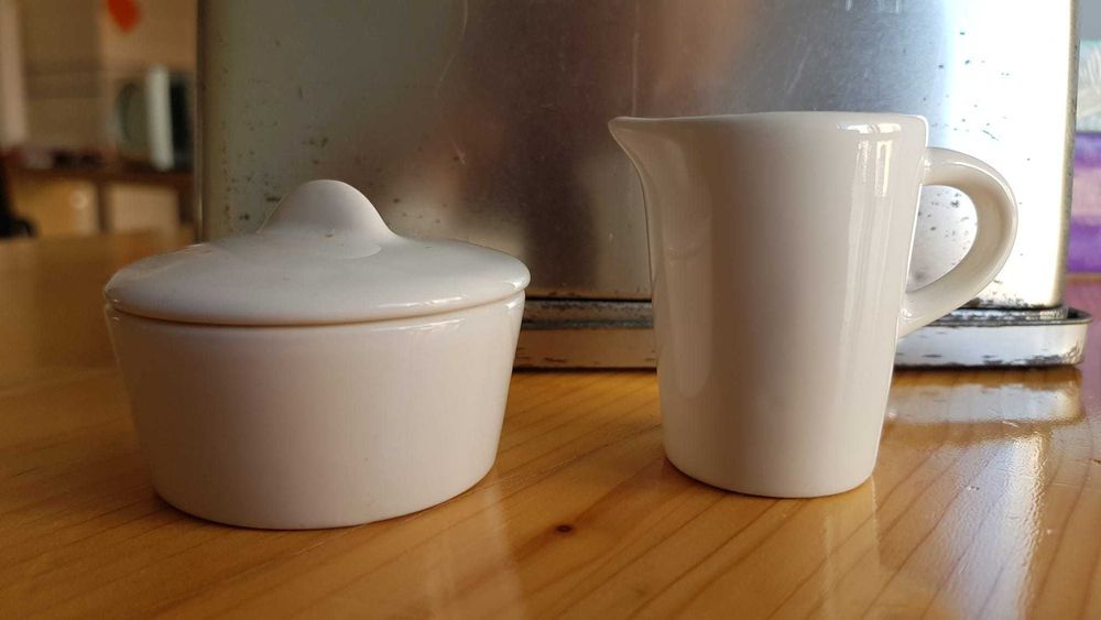 serviço de chá e copos infantil