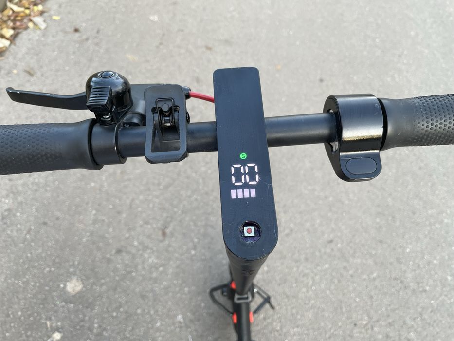 Електросамокат. Crosser e9