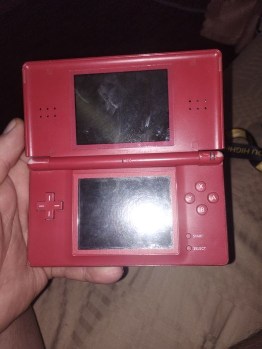 Портативна приставка DS Lita