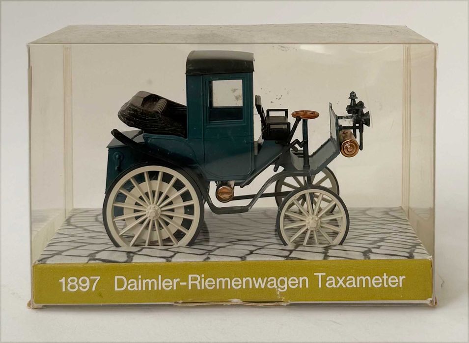 Cursor_1897 Daimler-Riemenwagen Taxameter. Esc 1/43? 2 cilindros, 1,5 litros. Completo e como novo.