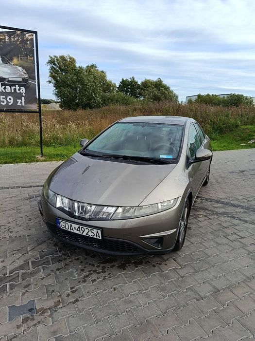 Honda Civic Honda Civic VIII 1.8 VTEC 140 KM – 2007 – hatchback „UFO”