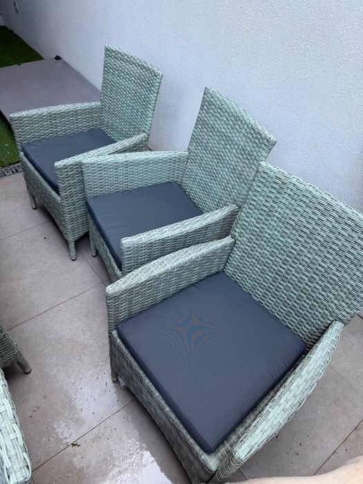 Conjunto jardim mesa e 8 cadeiras