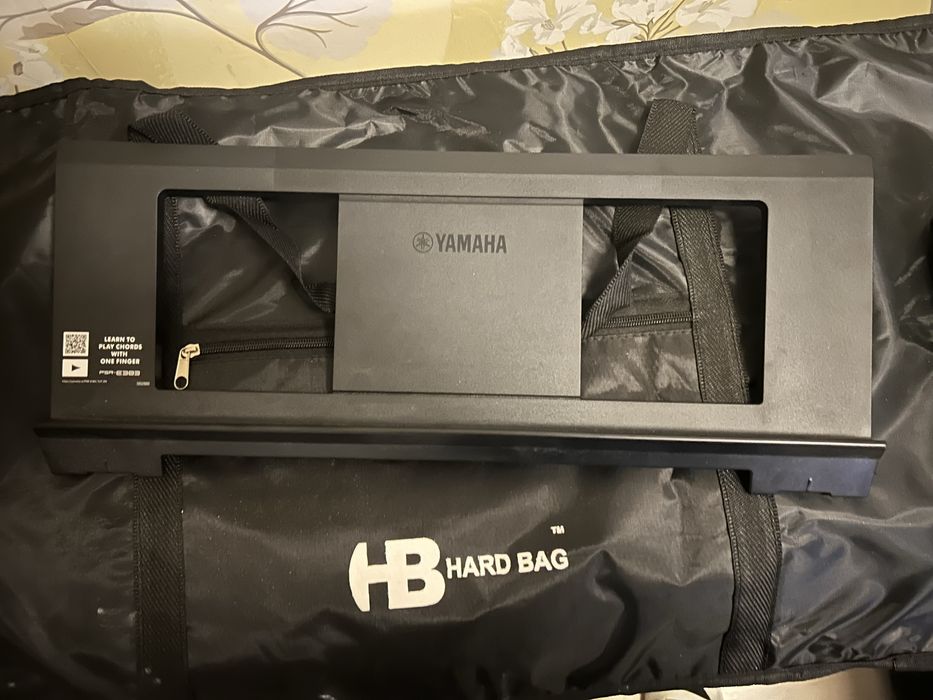 Keyboard yamaha psr e383