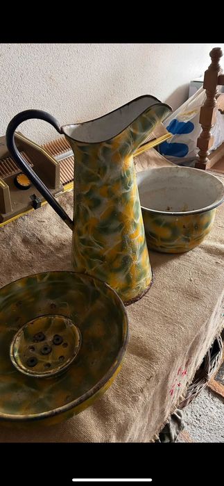 Lavatório Antigo de Quarto em Ferro – Completo