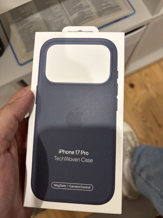 Case para iPhone 17 Pro - TechWoven Blue