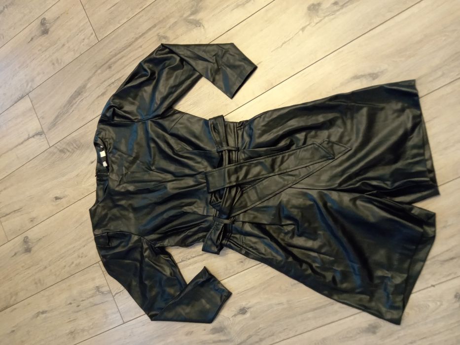 Kombinezon damski, elegancki. Krótki. Eko skóra. S. 36. Święta.