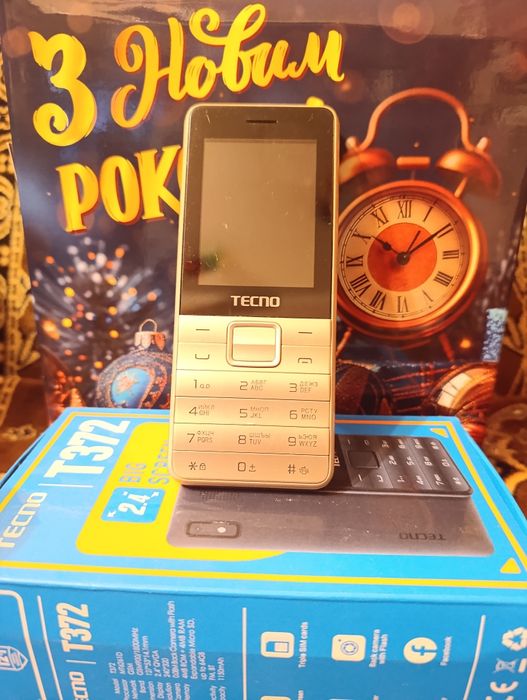Продам телефон Тecno Т372 на ТРИ сім карти