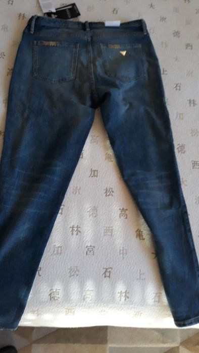 Calças ganga senhora Guess novas