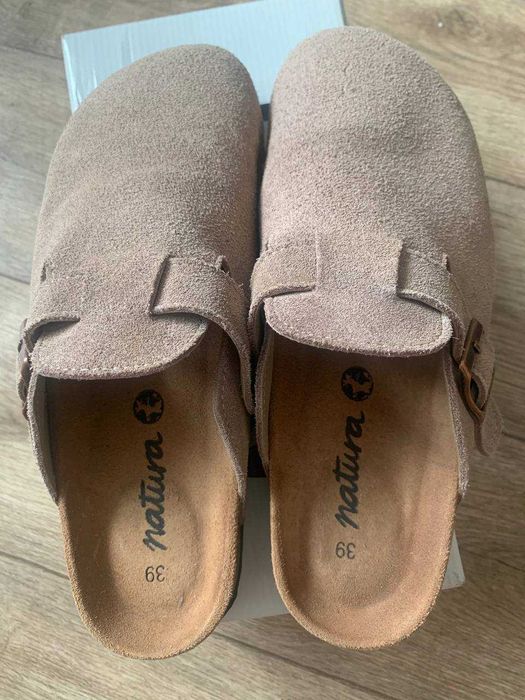 Zamszowe klapki chodaki Natura à la Birkenstock Boston, rozm. 39