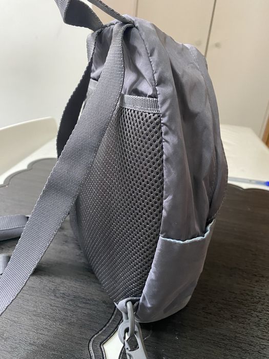 Mochila adidas XS pouco uso (fotos reais incluidas)