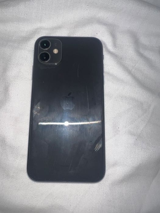 iPhone 11 128gb bateria 74%
