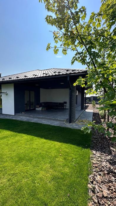Будинок 162 м² Михайлівка-Рубежівка| ГАЗ | cонячні панелі | гараж | тераса | 7,5 соток | Заходь