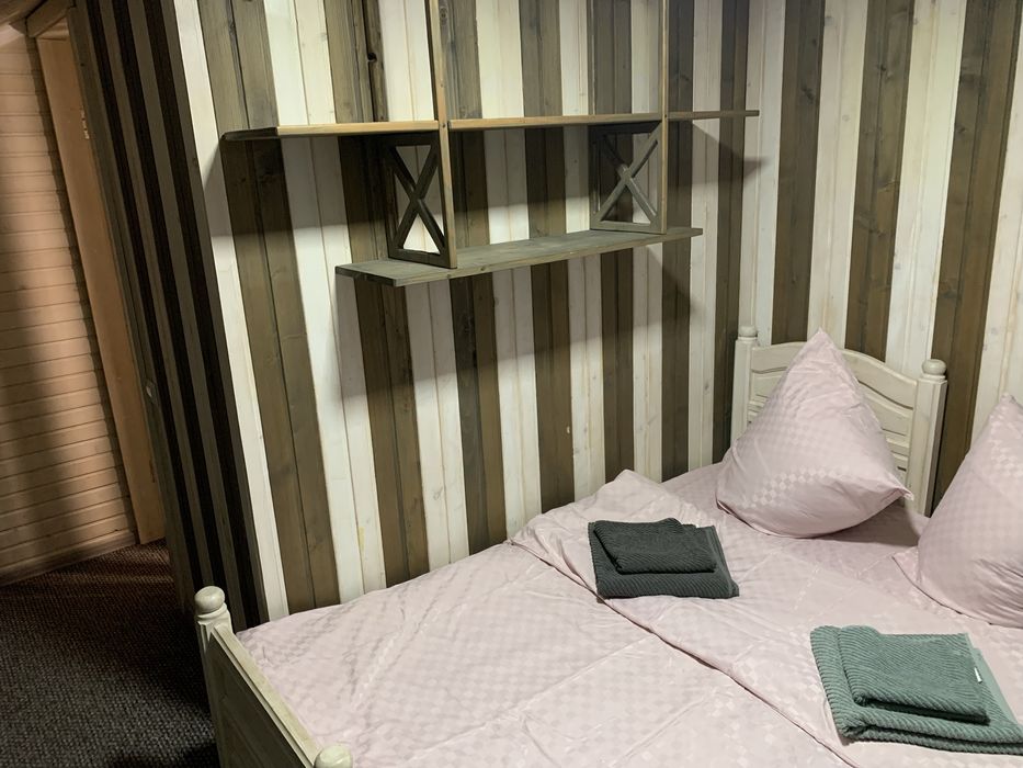 Здається будинок в Лазещині