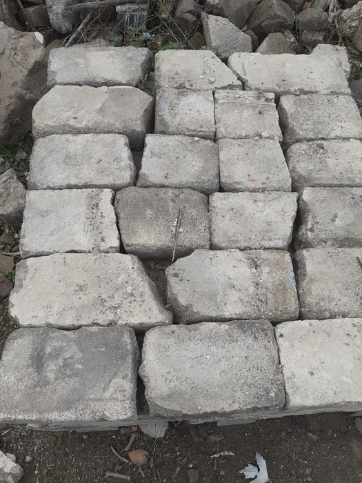 Шлакоблочный кирпич