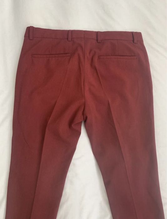 Жіночі брюки винного кольору