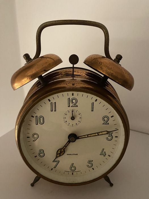 Antigo Raro Relógio de Cabeceira Mauthe
