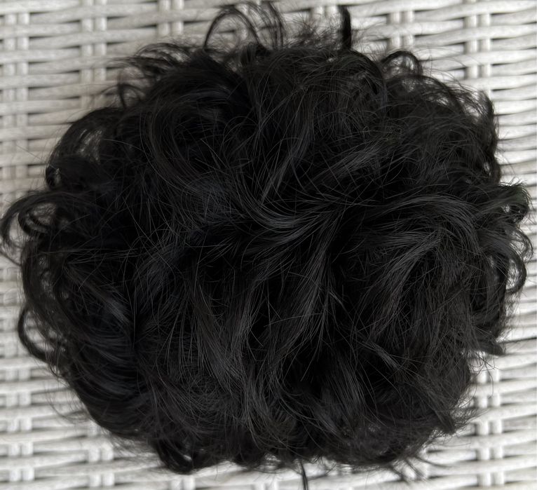 Premium Ultra włosy doczepiane, czarny kok na siateczce 526.