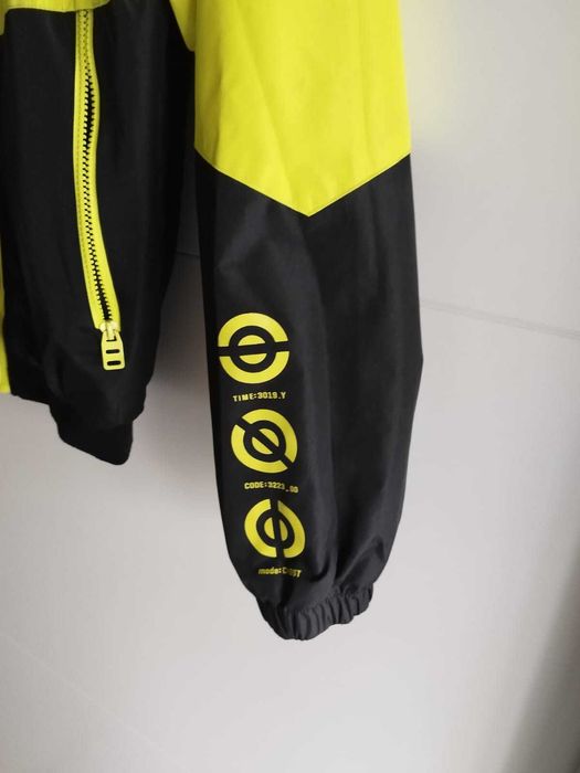 Kurtka męska z kapturem na jesień i wiosnę