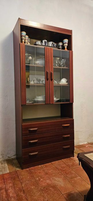 Conjunto de Móveis Antigos