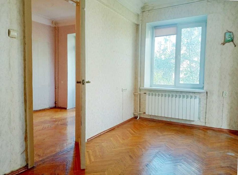 Продам 3-кімн квартиру 56м Печерськ Іоанна Павла ІІ, 19 Сталінка Лифт