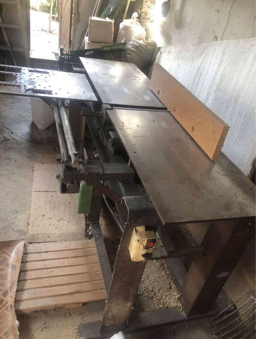 Деревообробний станок