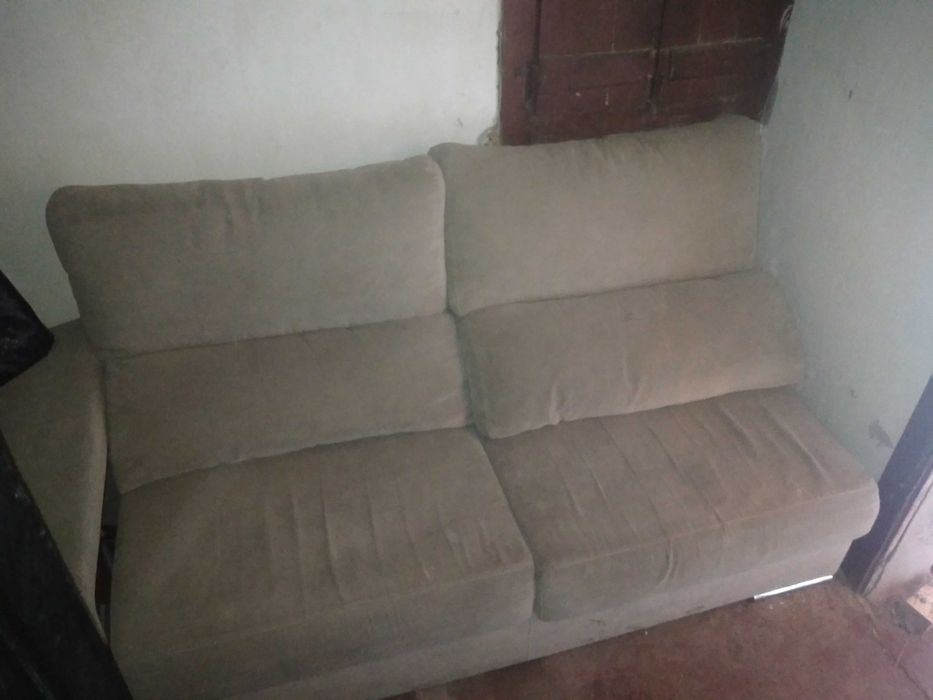 Sofa 2 lugares em bom estado