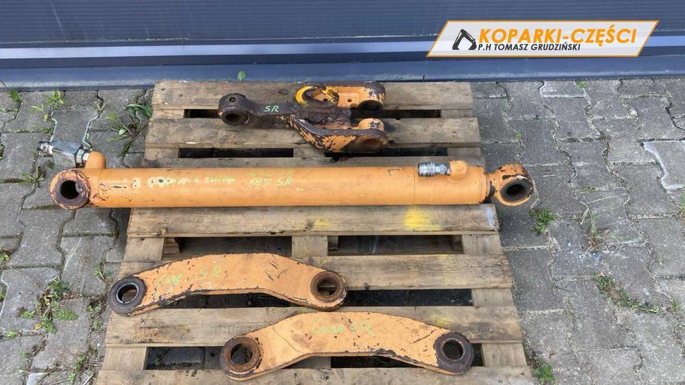 Łącznik ramienia tylnego  CASE 580 SR / 695 SR