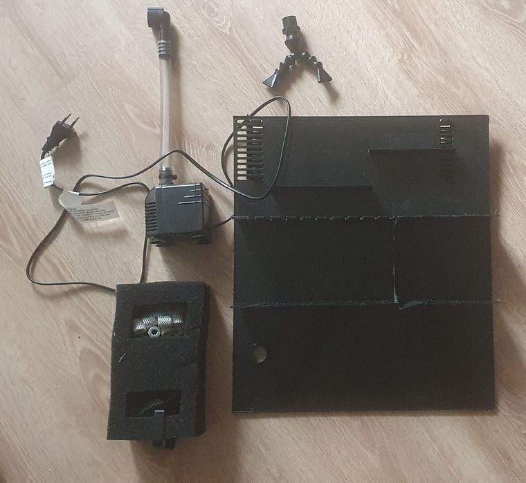 Срочно Продам аквариум 57л