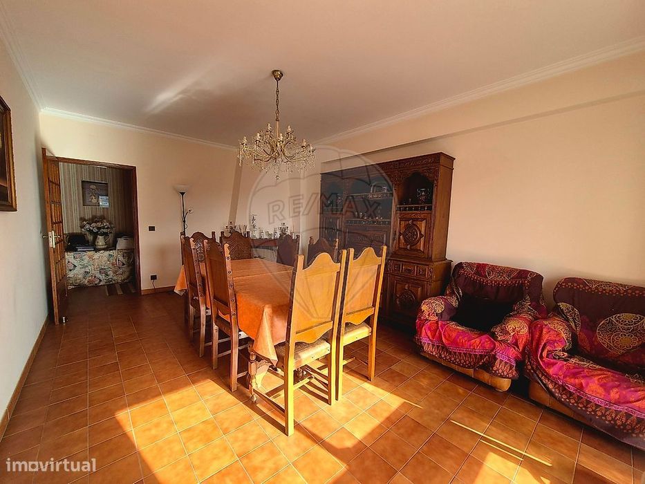 Apartamento T4 para venda