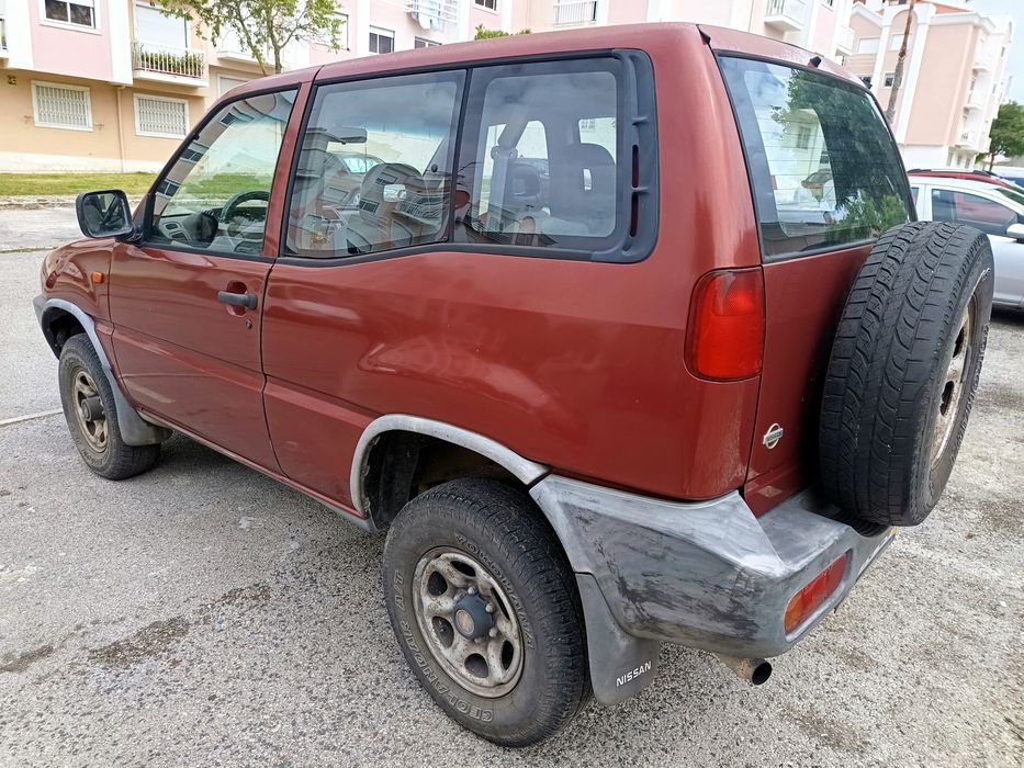 Nissan Terrano 2.7 SLX 100CV