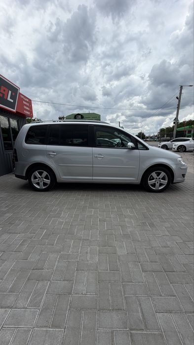 Volkswagen Touran Фольксваген Тоуран FL 2008р 1.4 TSІ бенз 6 МКПП 5 місць