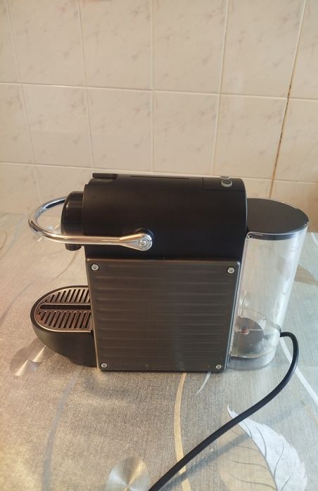Máquina de café Nespresso PIXIE