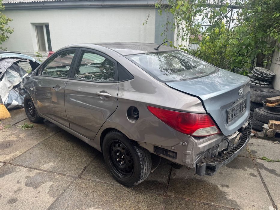 Четвертя кузова Хундай Акцент RB 2011-2019