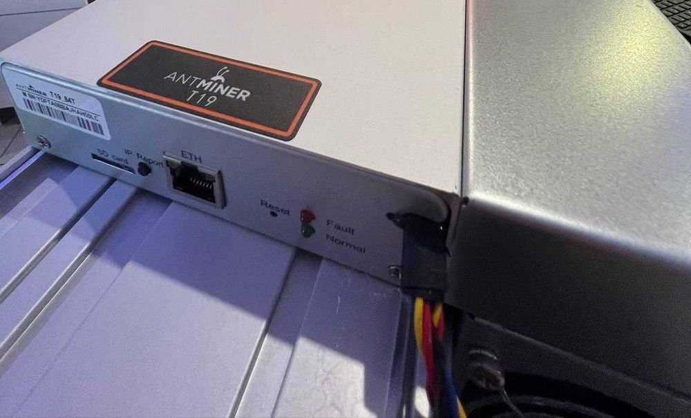Bitmain Antminer T19 84Th/s