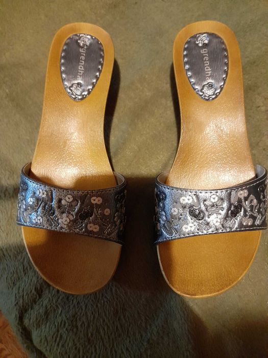Sandálias Grendha tipo soca 38 (novas) - 12€ - entrega em Lisboa