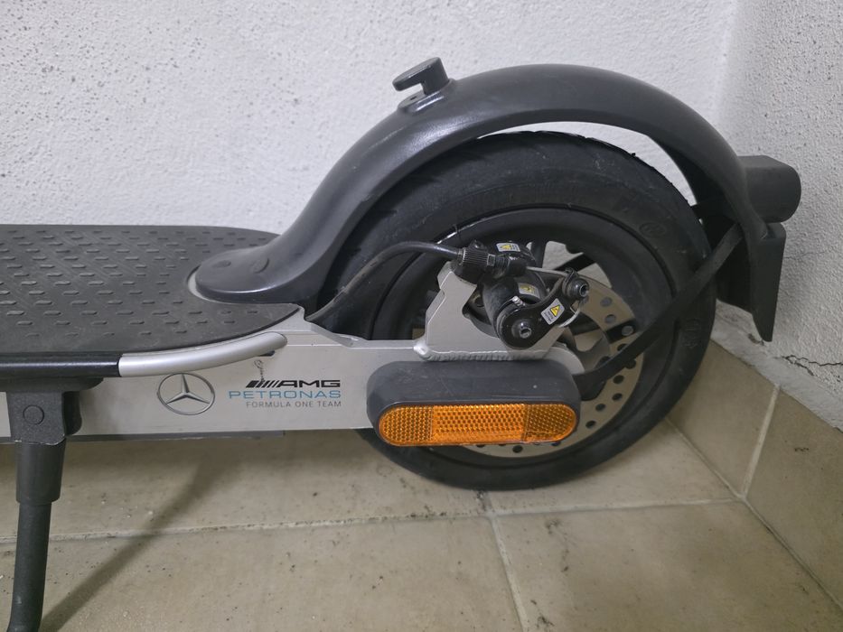 Trotinete Xiaomi Pro 2 Mercedes AMG Petronas F1