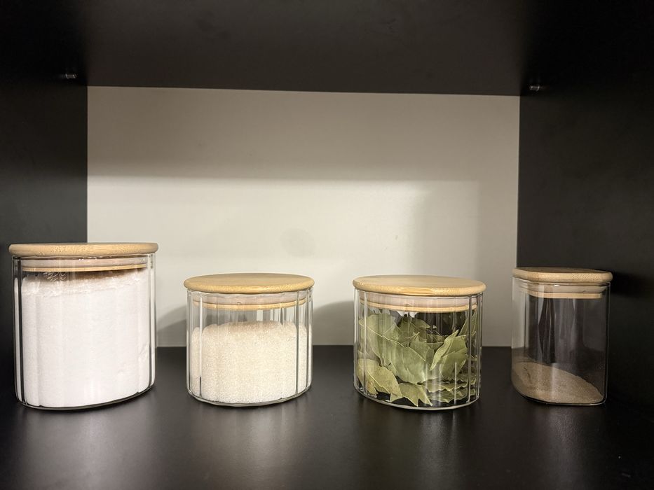 ЖК"Сімейний",Є СВІТЛО,зал.вокзал,Тяжилів,1-кім.квартира подобово